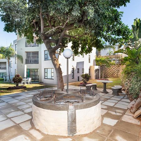 7 The Shades Umhlanga Rocks Apartment Durban Bagian luar foto