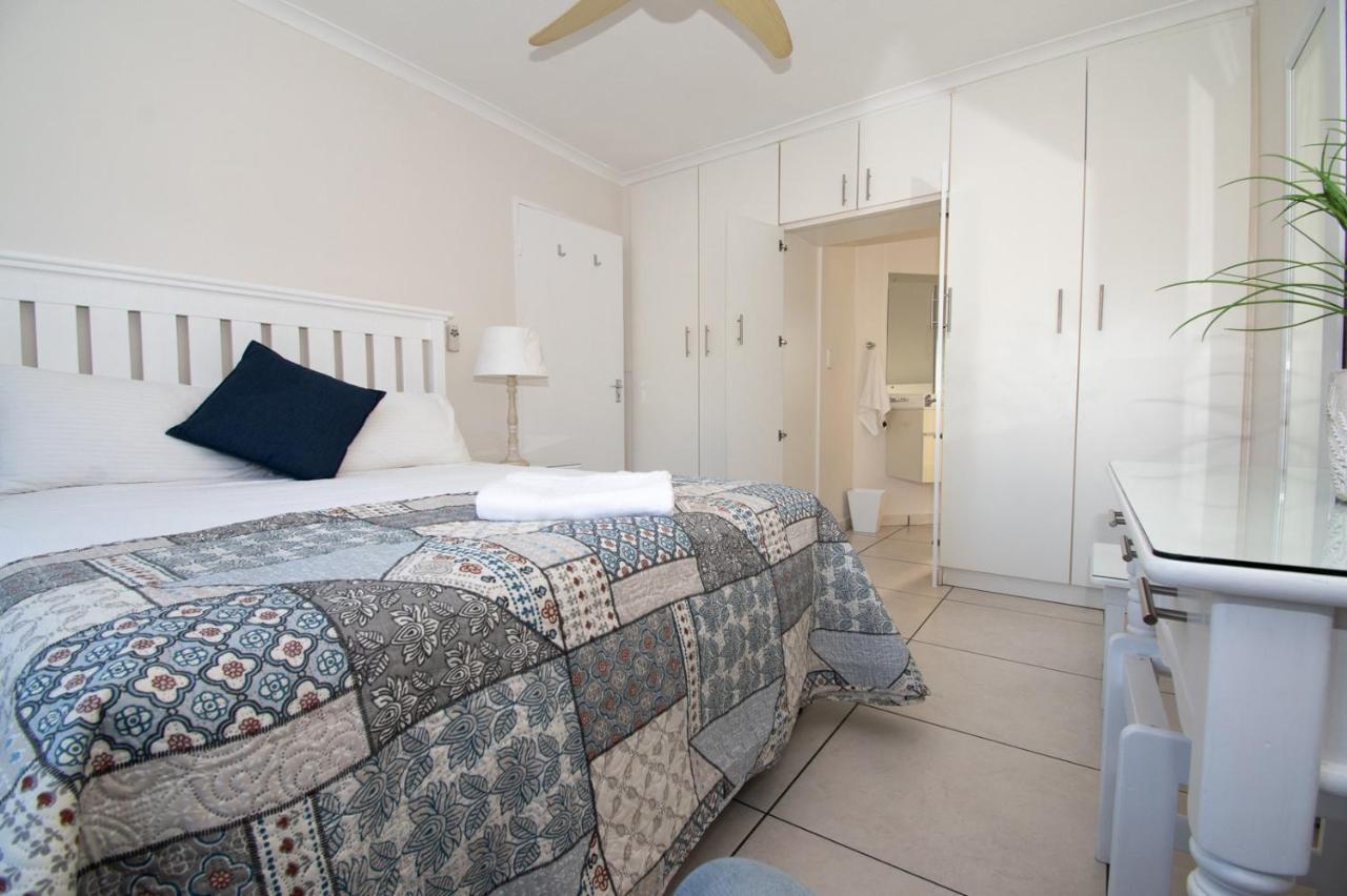 7 The Shades Umhlanga Rocks Apartment Durban Bagian luar foto